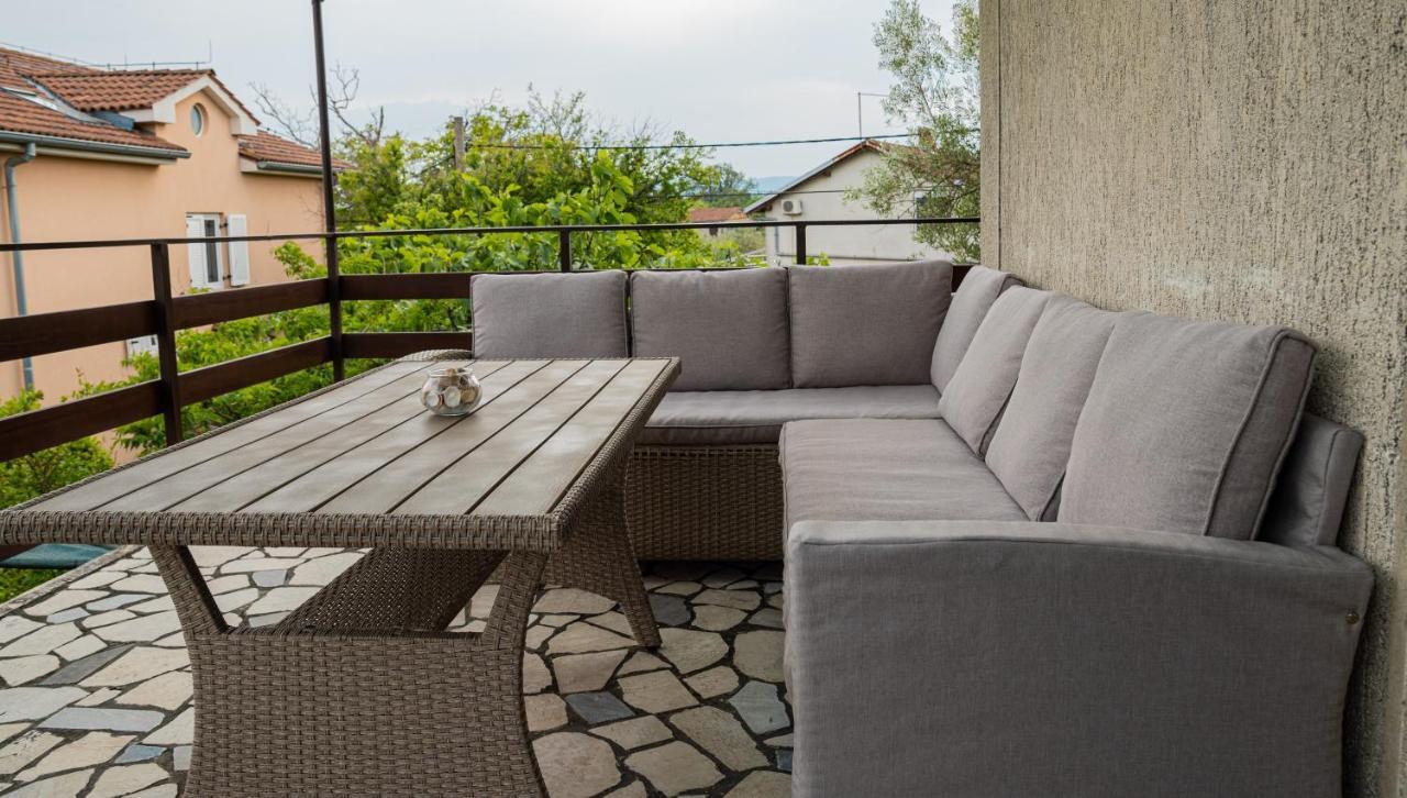 Apartman Doris Milohnici Exterior photo